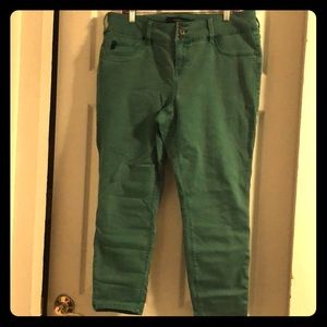 Kelly green Torrid jegging size 18